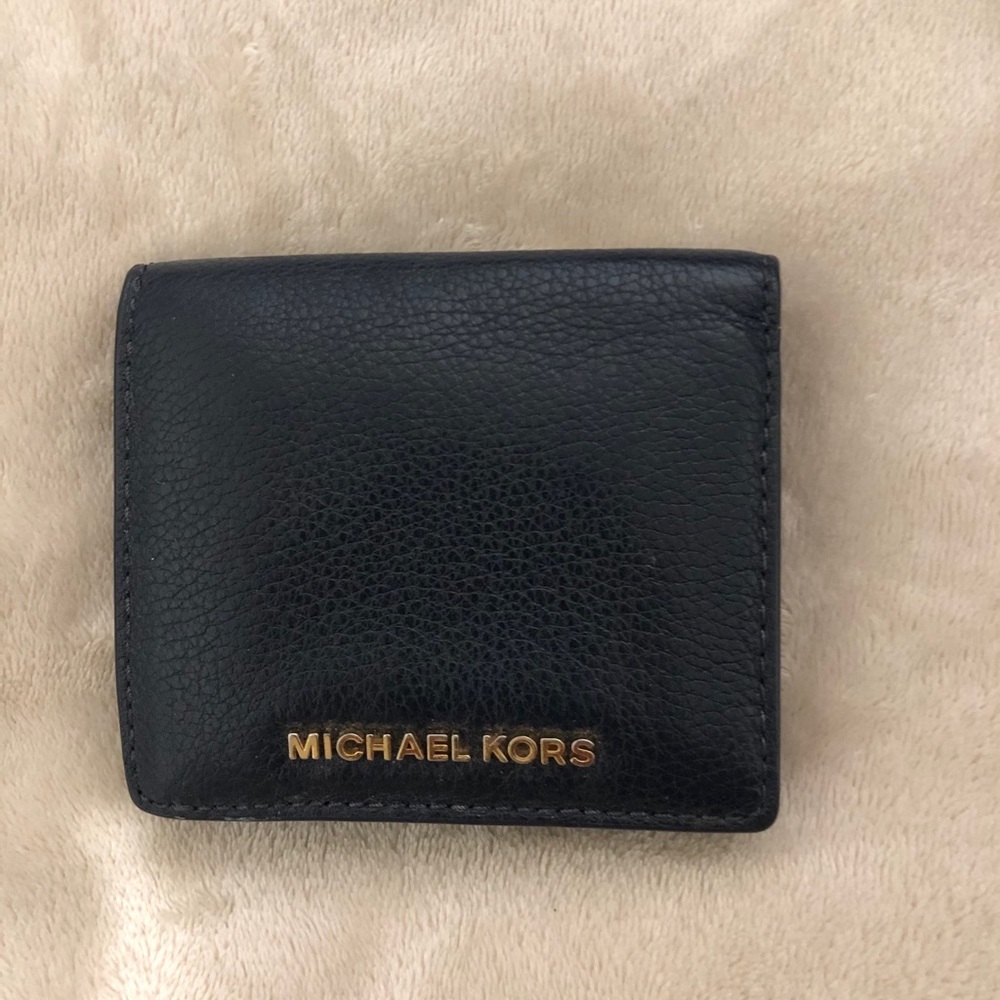 Michael Kors Jet Set Snap Billfold Wallet
